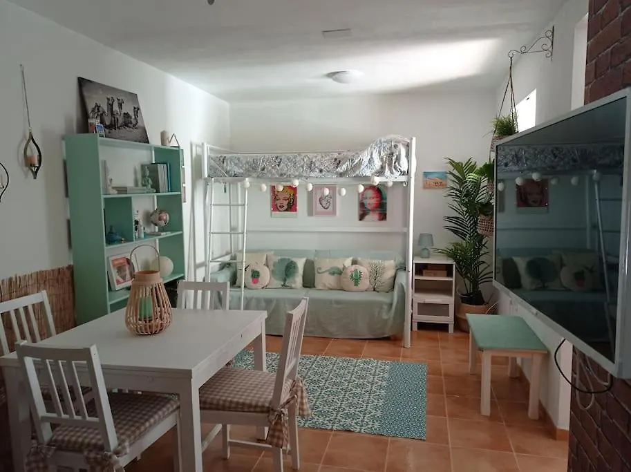 Precioso Loft En El Centro De Cordoba. contacts